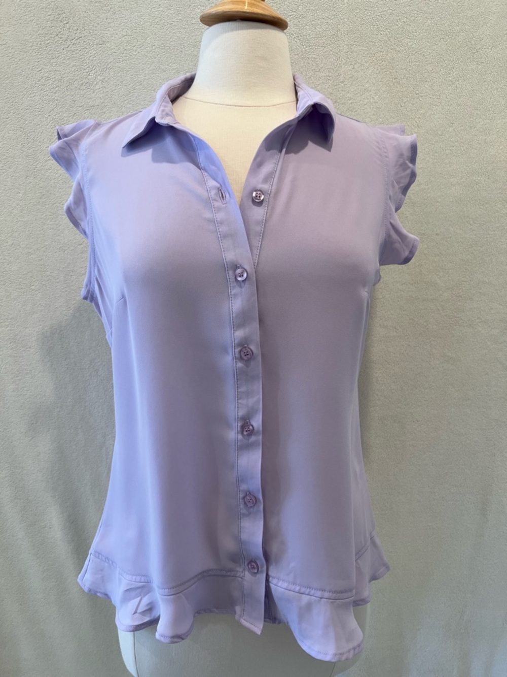 NY & Company Sleeveless Button Front Flouncy Top